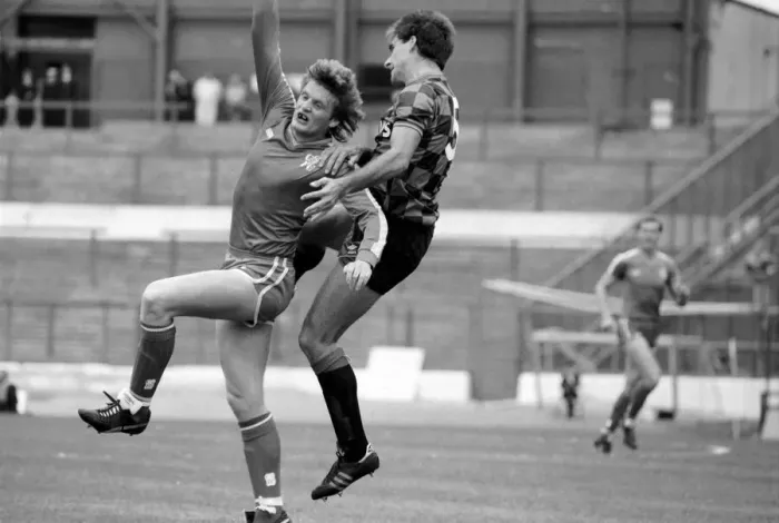 Framed Print : Chelsea 2 v. Manchester City 1. Division One Football. October 1986 LF20-09-081 Framed Print : Chelsea 2 v. Manchester City 1. Division One Football. October 1986 LF20-09-081
