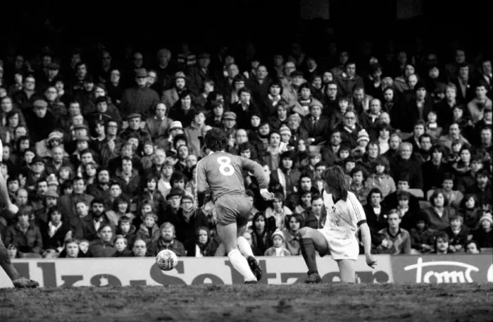 Framed Print : Chelsea 2 v. Shrewsbury Town 4. Division 2 football. February 1980 LF01-16-030