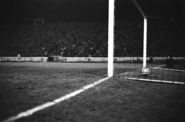 Framed Print : Chelsea 3-2 Leicester City, League Cup Final, 1st Leg, Stamford Bridge, London Framed Print : Chelsea 3-2 Leicester City, League Cup Final, 1st Leg, Stamford Bridge, London