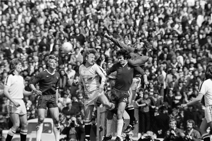 Framed Print : Chelsea 4 -0 Hull City, Division League two match held at Stamford Bridge. 14th May 1977 Framed Print : Chelsea 4 -0 Hull City, Division League two match held at Stamford Bridge. 14th May 1977