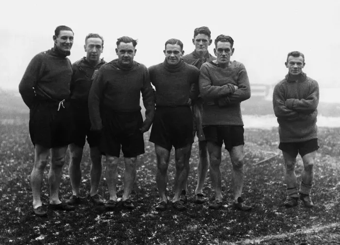 Framed Print : Chelsea footballers Alex Jackson, Tommy Law, Andy Wilson, Alec Cheyne, George Barber Framed Print : Chelsea footballers Alex Jackson, Tommy Law, Andy Wilson, Alec Cheyne, George Barber