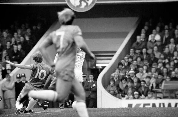 Chelsea v. Crystal Palace. November 1982 LF11-10-031