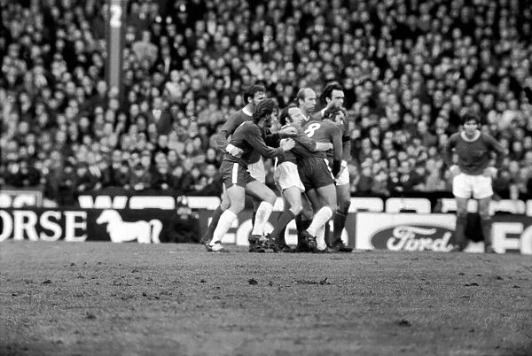 Chelsea v. Manchester United. January 1970 71-00225-010