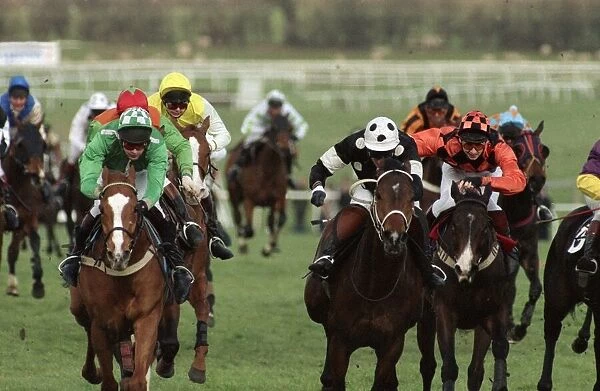 Cheltenham Festival 1990. Gold Cup Race won by 100  /  1 outsider Norton