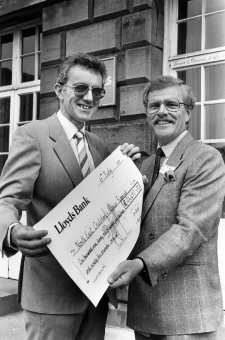 Framed Print : A cheque for £126, 492, believed to be a United Kingdom record Framed Print : A cheque for £126, 492, believed to be a United Kingdom record