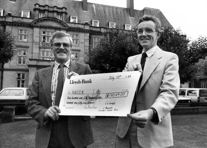 Framed Print : A cheque for more than £150, 000 raised by 10, 000 entrants in the Child Cancer Run Framed Print : A cheque for more than £150, 000 raised by 10, 000 entrants in the Child Cancer Run