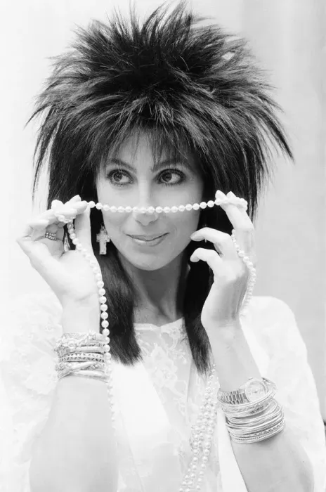 Framed Print : Cher, American singer and actress, in London for the premiere of her new film, Mask
