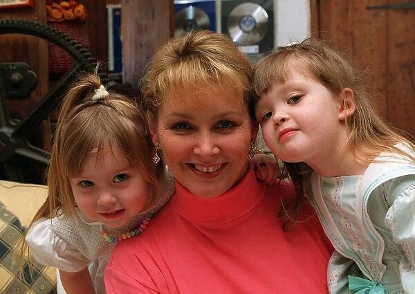 Cheryl Baker at home with her twins April 1998 Cheryl Baker TV presenter