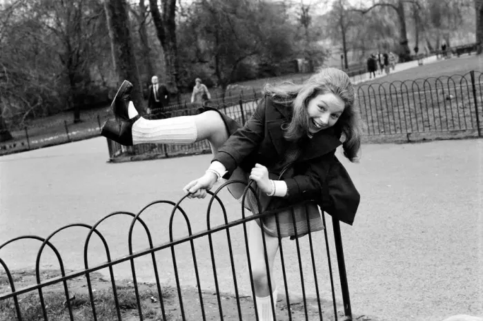 Framed Print : Child: Singer: Lena Zavaroni enjoying herself in Green Park, London Framed Print : Child: Singer: Lena Zavaroni enjoying herself in Green Park, London