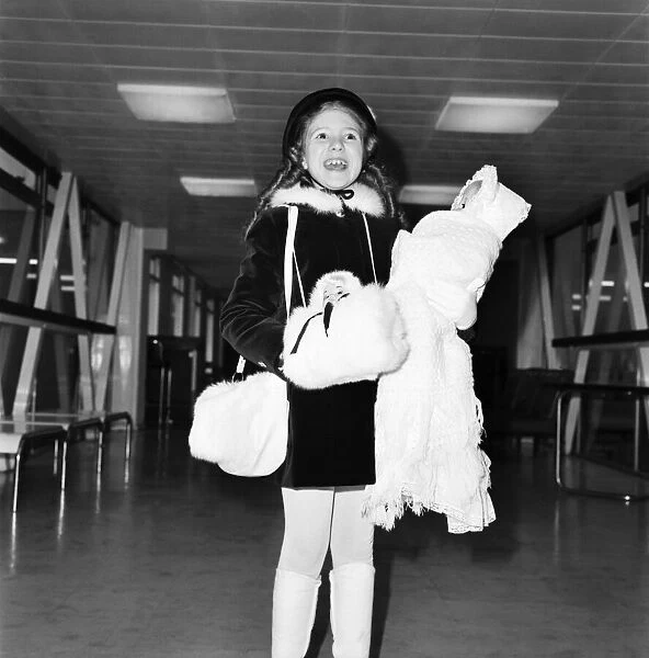 Child star Bonnie Langford aged 10 pictured at Heathrow Airport