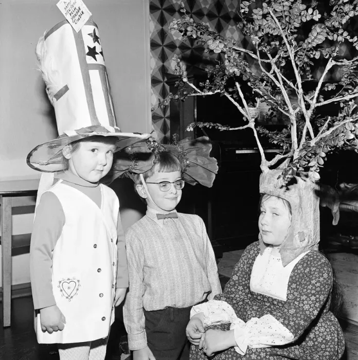 Framed Print : Children compete in a Fancy Hat Competition, Teesside, North East England, January 1974 Framed Print : Children compete in a Fancy Hat Competition, Teesside, North East England, January 1974