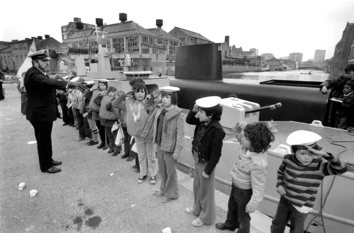 Framed Print : Children: Humour: Mutiny at City Road Basin: It was almost mutiny at the City Road Basin Framed Print : Children: Humour: Mutiny at City Road Basin: It was almost mutiny at the City Road Basin