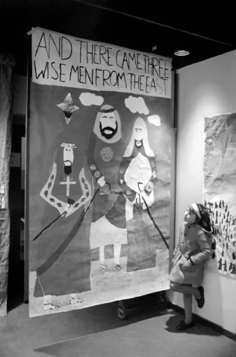 Framed Print : Children from five London Primary Schools showed their artistic talents at an exhibition Framed Print : Children from five London Primary Schools showed their artistic talents at an exhibition
