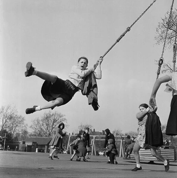 Children at Myatts Park Camberwell. March 1953 D989-001