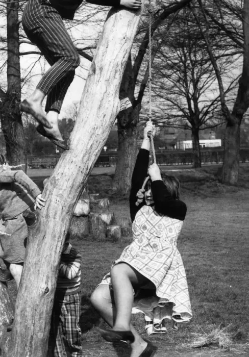 Framed Print : Children playing Cambridge, 10th April 1964, Children Playground Feature Framed Print : Children playing Cambridge, 10th April 1964, Children Playground Feature