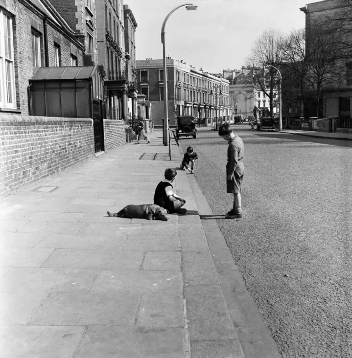 Framed Print : Children playing in the street, Formosa Street, London. 25th April 1955 Framed Print : Children playing in the street, Formosa Street, London. 25th April 1955