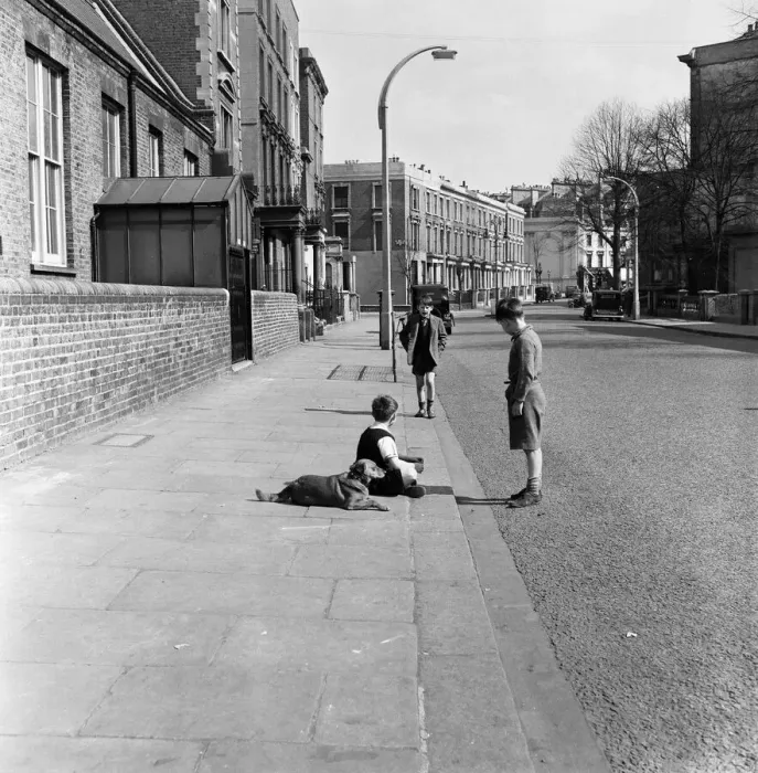 Framed Print : Children playing in the street, Formosa Street, London. 25th April 1955 Framed Print : Children playing in the street, Formosa Street, London. 25th April 1955