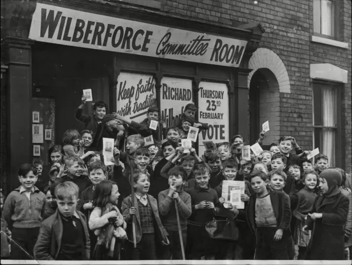 Framed Print : Children at R. O. Wilberforce (conservative) campaign headquarters in Hull Framed Print : Children at R. O. Wilberforce (conservative) campaign headquarters in Hull