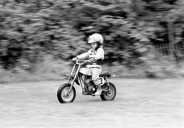 Children: Stunts: Mini-Motorbikes Speed Kids. August 1977 77-04293-007