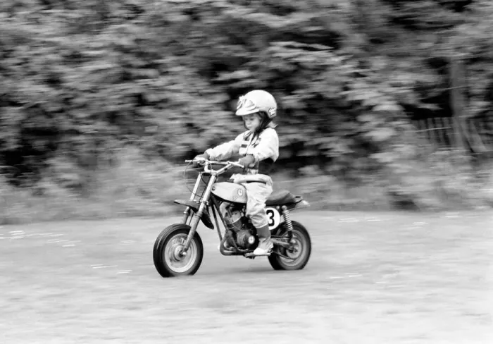 Framed Print : Children: Stunts: Mini-Motorbikes Speed Kids. August 1977 77-04293-007 Framed Print : Children: Stunts: Mini-Motorbikes Speed Kids. August 1977 77-04293-007
