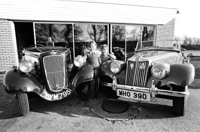 Framed Print : Children with vintage Austin and MG cars. 21st January 1975
