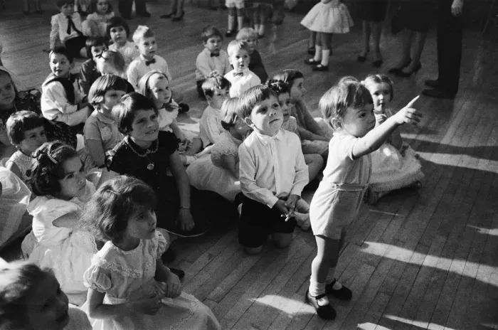 Framed Print : Childrens christmas party at Quaglino s. 28th November 1961