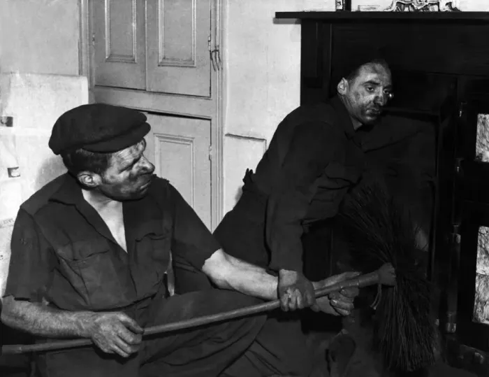 Framed Print : Chimney Sweeps Mr. Cuttriss (left) and Lionel who are working on a blocked up Framed Print : Chimney Sweeps Mr. Cuttriss (left) and Lionel who are working on a blocked up
