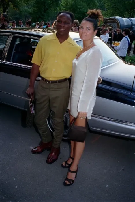 Framed Print : Chris Eubank Boxing June 98 Boxer arriving with wife Karen at the Imperial war Framed Print : Chris Eubank Boxing June 98 Boxer arriving with wife Karen at the Imperial war