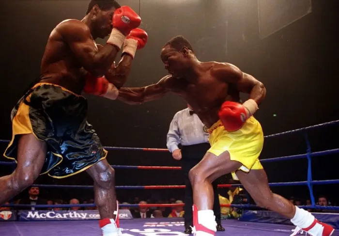 Framed Print : Chris Eubank v Carl Thompson Boxing April 1998 Chris Eubank (left