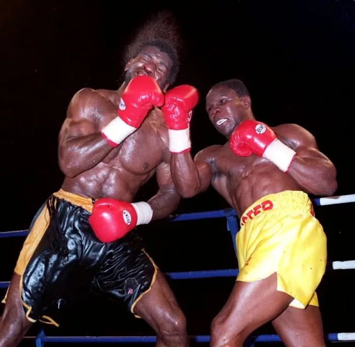 Framed Print : Chris Eubank v Carl Thompson at Sheffield Arena July 1998 The fight was stopped Framed Print : Chris Eubank v Carl Thompson at Sheffield Arena July 1998 The fight was stopped