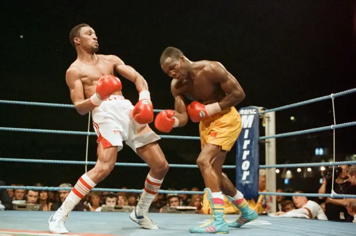 Framed Print : Chris Eubank vs Michael Watson for the WBO middleweight title at Earls Court Exhibition Framed Print : Chris Eubank vs Michael Watson for the WBO middleweight title at Earls Court Exhibition