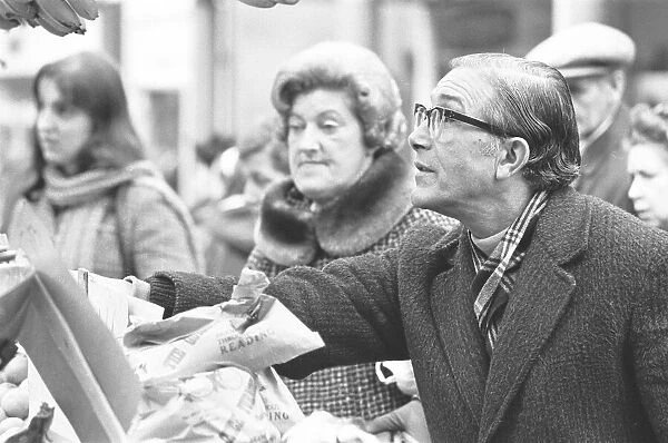 Christmas food shopping at Reading market 16th December 1970