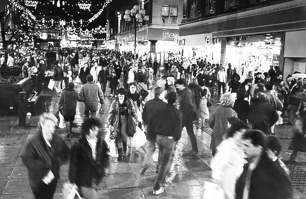 Christmas Shoppers, Church Street, Liverpool, 18th December 1986