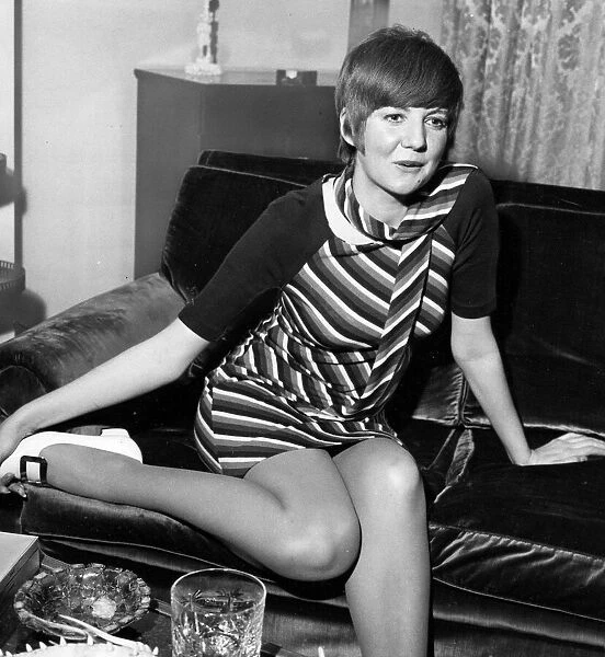 Cilla Black at home February 1967