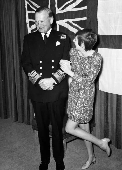 Framed Print : Cilla Black pop singer entertainer with Admiral Sir Desmond Dreyer in 1966
