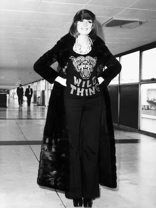 Framed Print : Cilla Black Singer  /  YV Presenter At Heathrow Airport