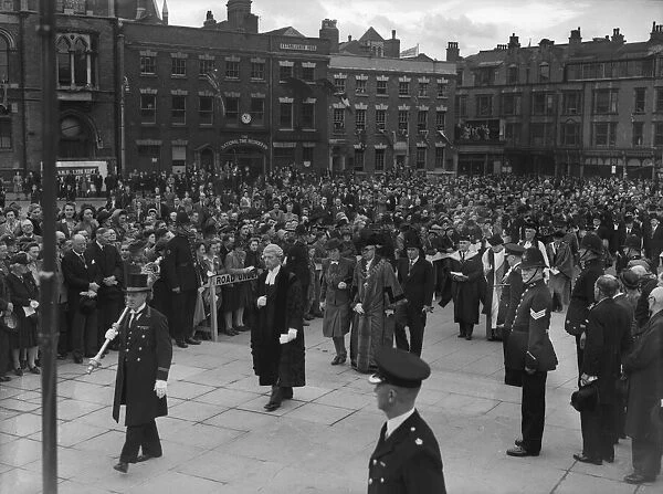 Civic authorities arrive at the Hall of Memories, Centenary Square, Birmingham