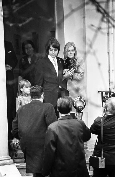 Civil Wedding of Paul McCartney & Linda Eastman, Marylebone Register Office, London