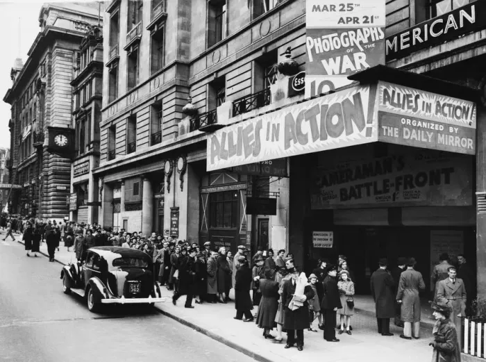 Framed Print : Civilians attend a show in London during the Second World War. 6th April 1942 Framed Print : Civilians attend a show in London during the Second World War. 6th April 1942