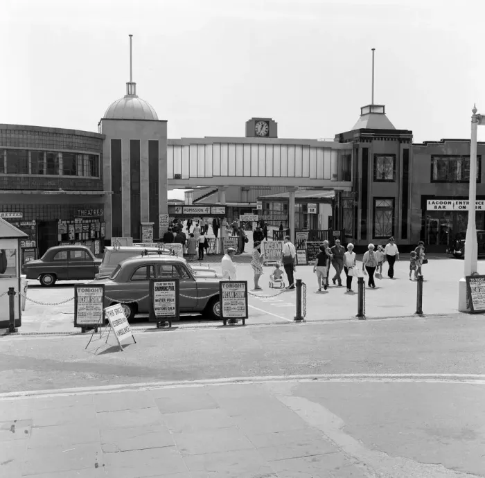 Framed Print : Clacton-on-Sea, Essex. 23rd July 1967 Framed Print : Clacton-on-Sea, Essex. 23rd July 1967