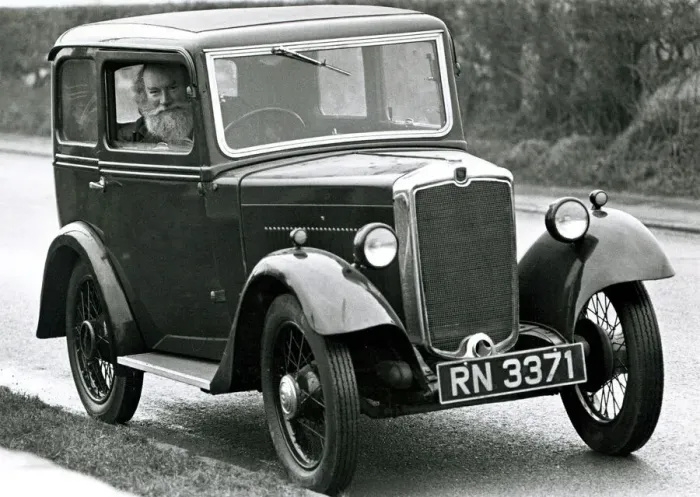 Framed Print : A Classic 1934 Morris Minor. Picture taken: 16th January 1980