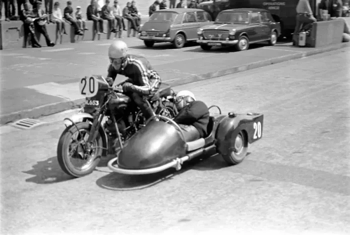 Framed Print : Classic. Motorsports. I. O. M. TT. Racing. Vintage Rally of Motor Cycles