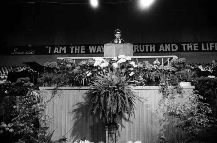 Framed Print : Cliff Richard attends the Billy Graham service at Earls Court. 16th June 1966 Framed Print : Cliff Richard attends the Billy Graham service at Earls Court. 16th June 1966