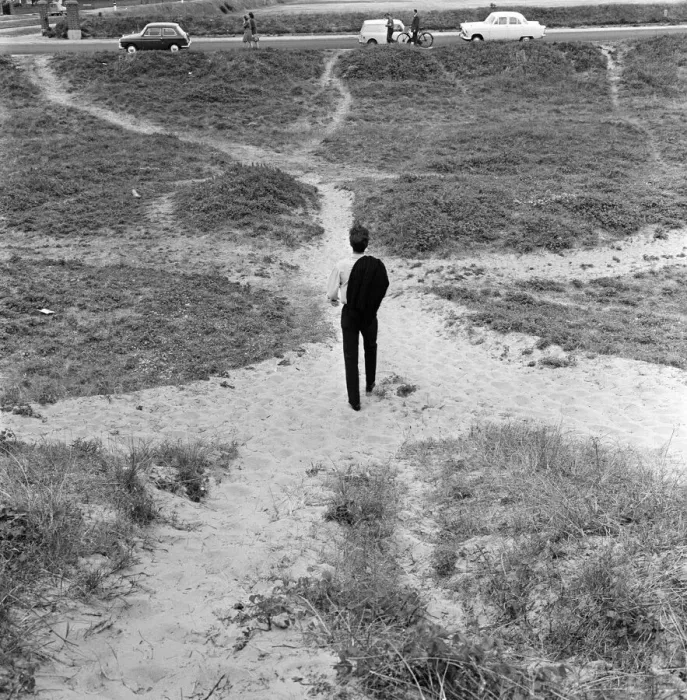 Framed Print : Cliff Richard, Blackpool beach, Lancashire. 6th June 1963