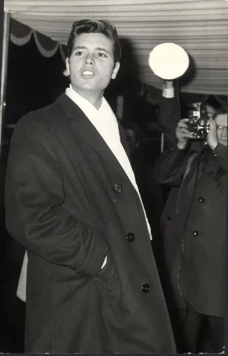 Framed Print : Cliff Richard at the Odeon premiere Royal film performance - 1964 Framed Print : Cliff Richard at the Odeon premiere Royal film performance - 1964