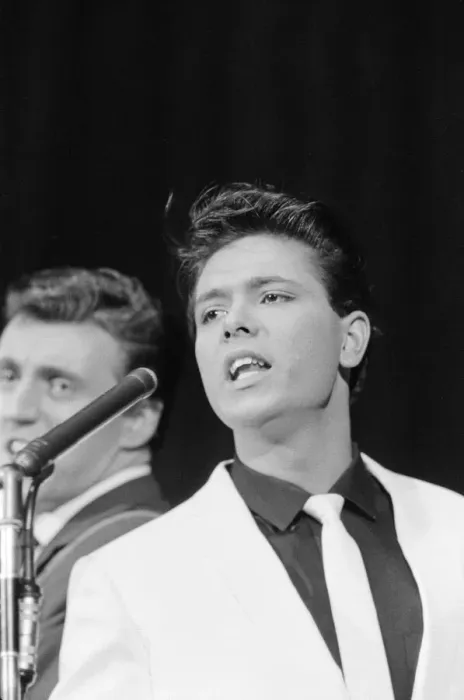 Framed Print : Cliff Richard performing in concert in Rochester, New York, USA Framed Print : Cliff Richard performing in concert in Rochester, New York, USA
