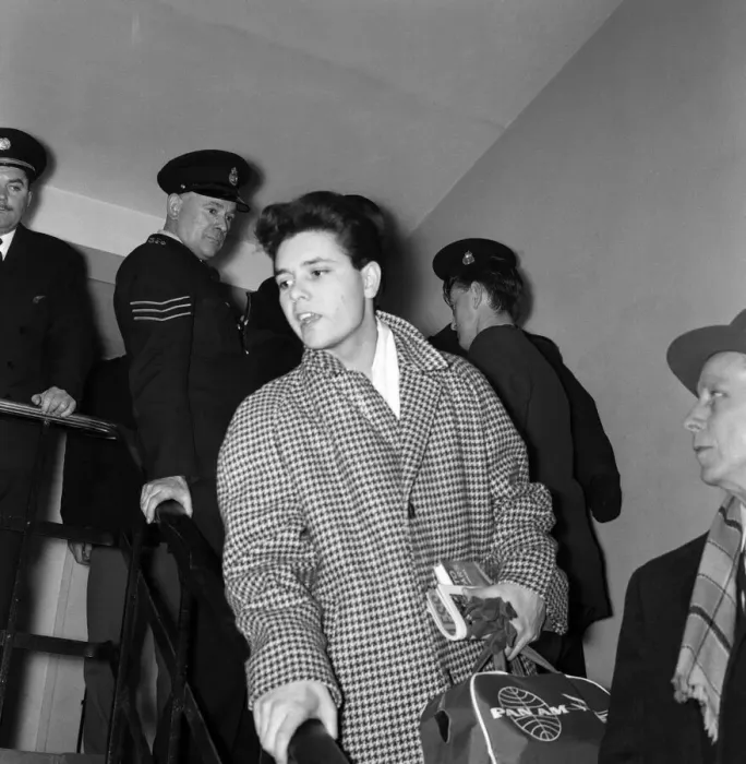 Framed Print : Cliff Richard pictured at London Airport, leaving for New York. 18th January 1960 Framed Print : Cliff Richard pictured at London Airport, leaving for New York. 18th January 1960