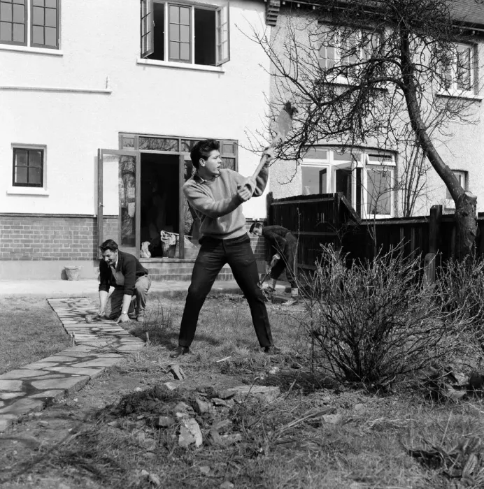 Framed Print : Cliff Richard pictured at his new house in Winchmore Hill, North London Framed Print : Cliff Richard pictured at his new house in Winchmore Hill, North London