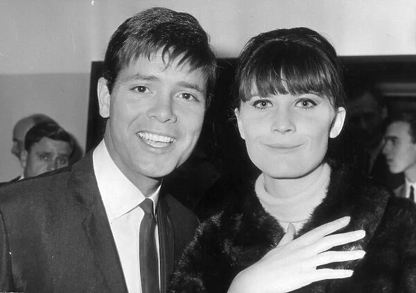 CLIFF RICHARD AND SANDIE SHAW AT THE VARIETY CLUB LUNCH MELODY MAKER AWARDS WHERE HE