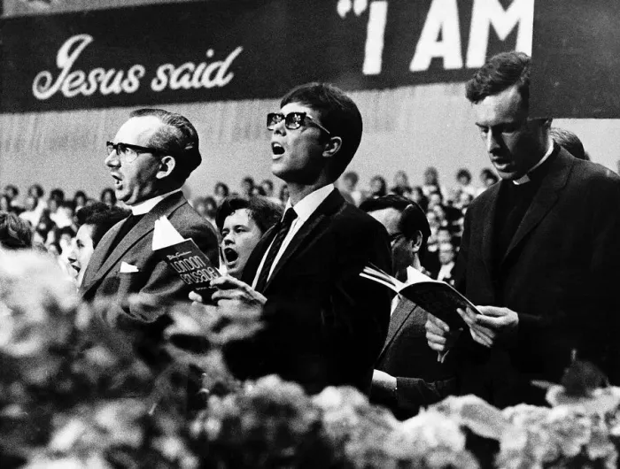 Framed Print : Cliff Richard sings for Billy Graham at a Christian rally in Earls Court